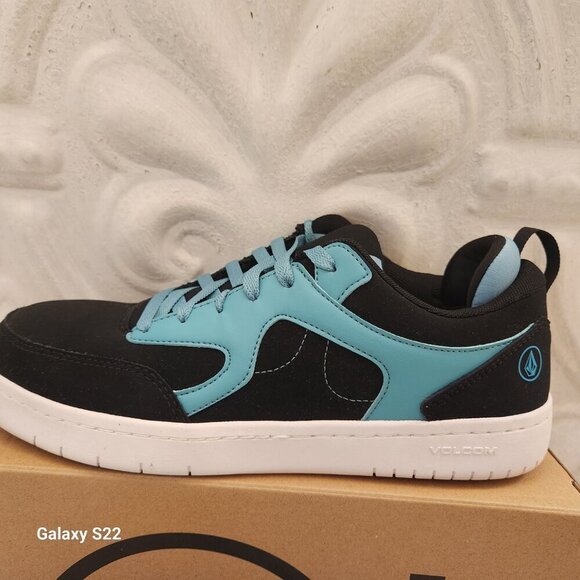 Volcom Vitals Composite Toe Work Sneaker - Women's. NIB Size 11 Wide - Picture 2 of 10